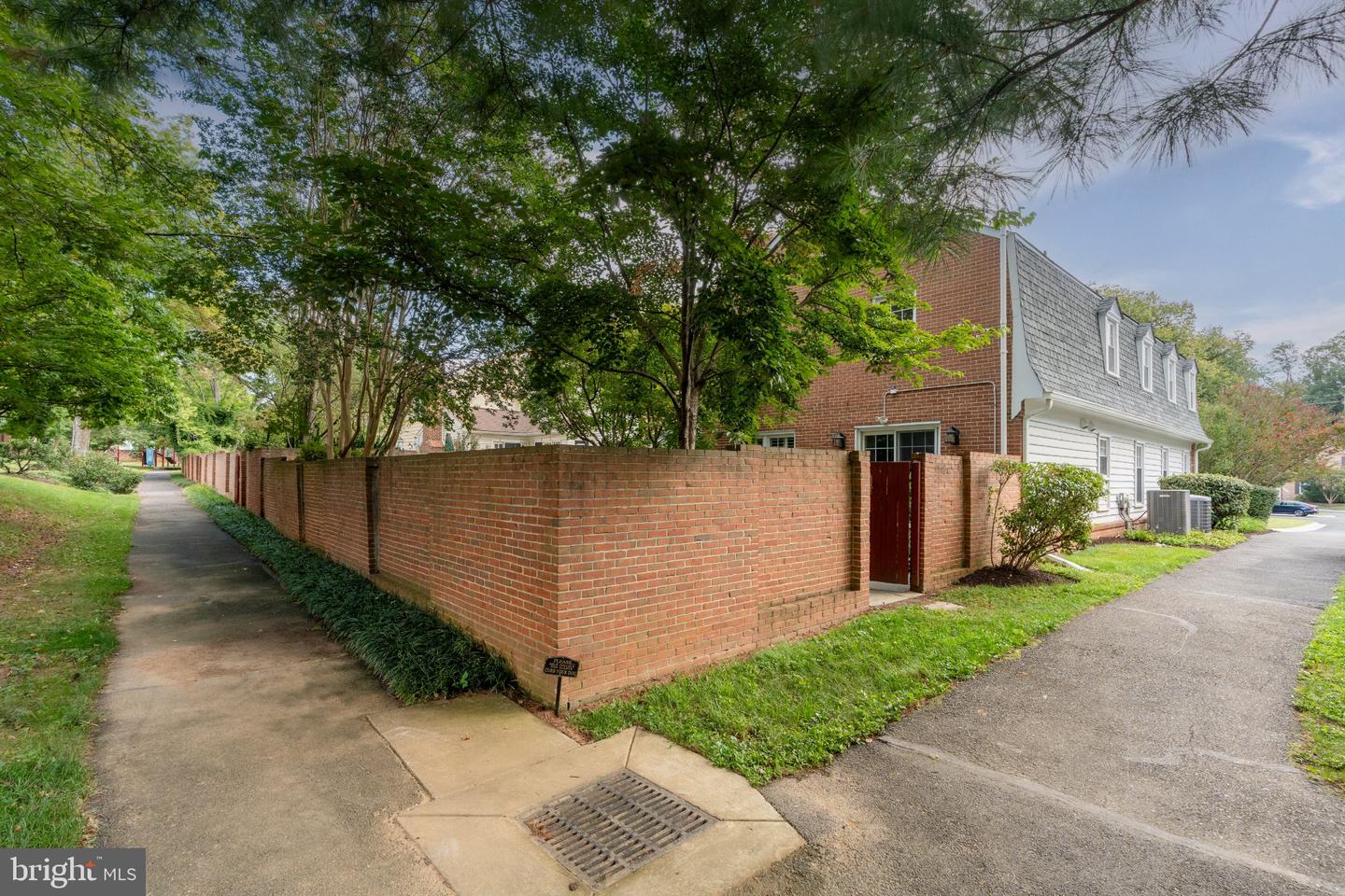 10226 Democracy Ln Property Photo 74