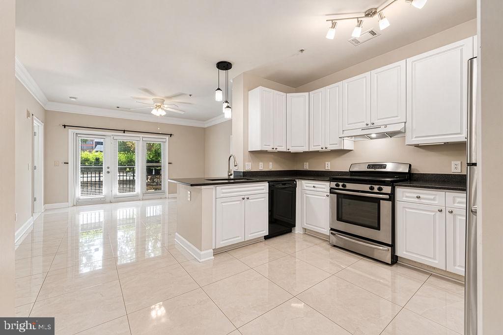 501 Hungerford Dr #p79 Property Photo 8