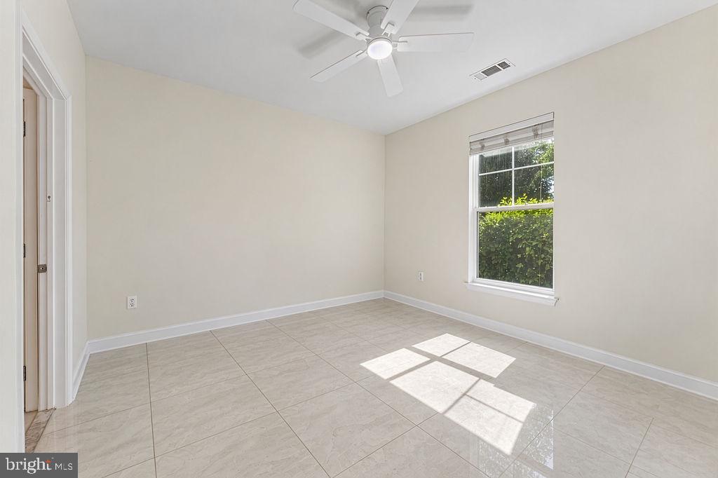 501 Hungerford Dr #p79 Property Photo 15