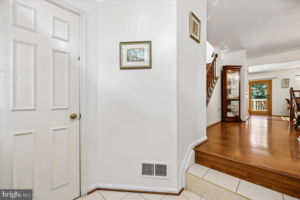 10623 Pine Haven Ter Property Photo 3