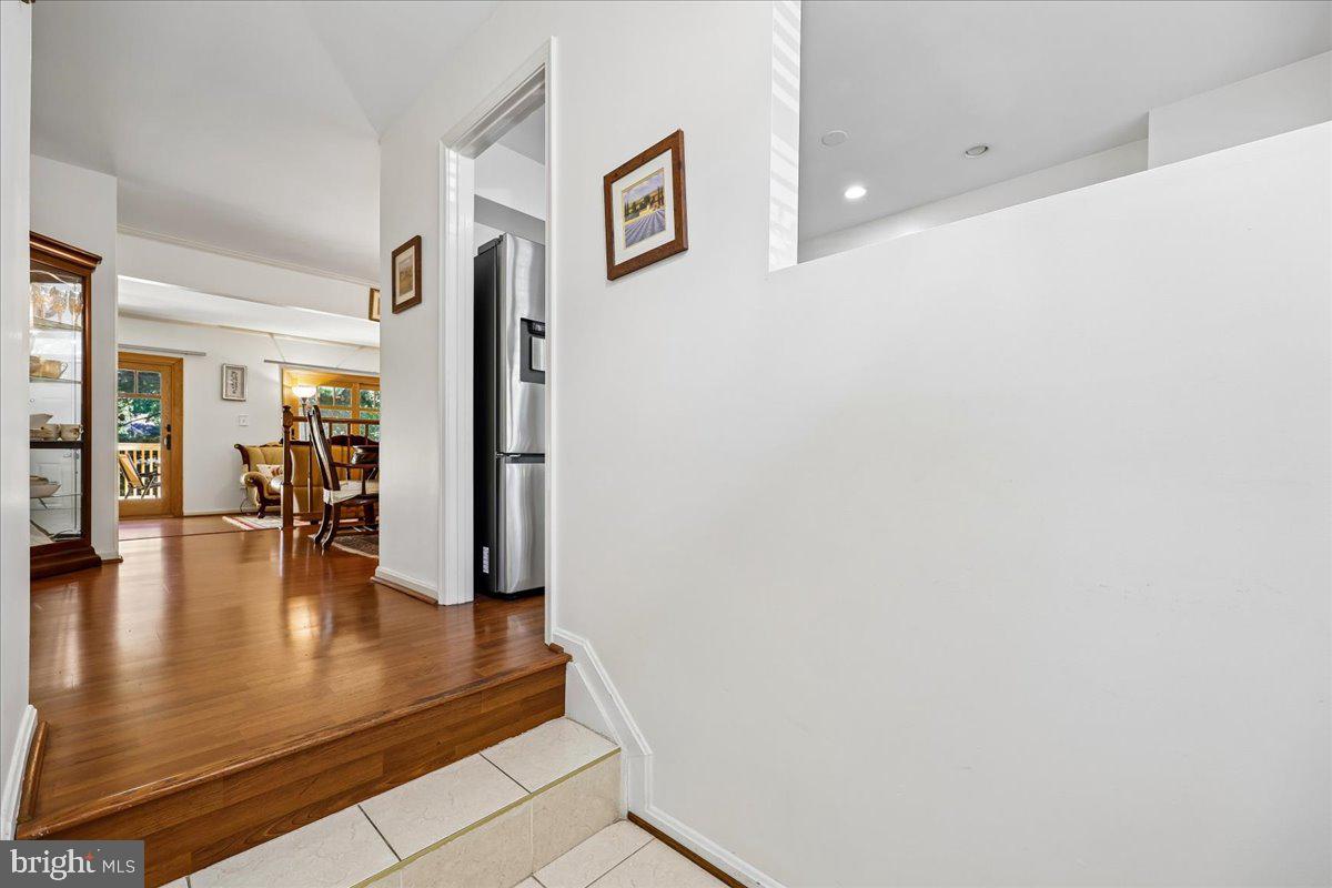 10623 Pine Haven Ter Property Photo 4