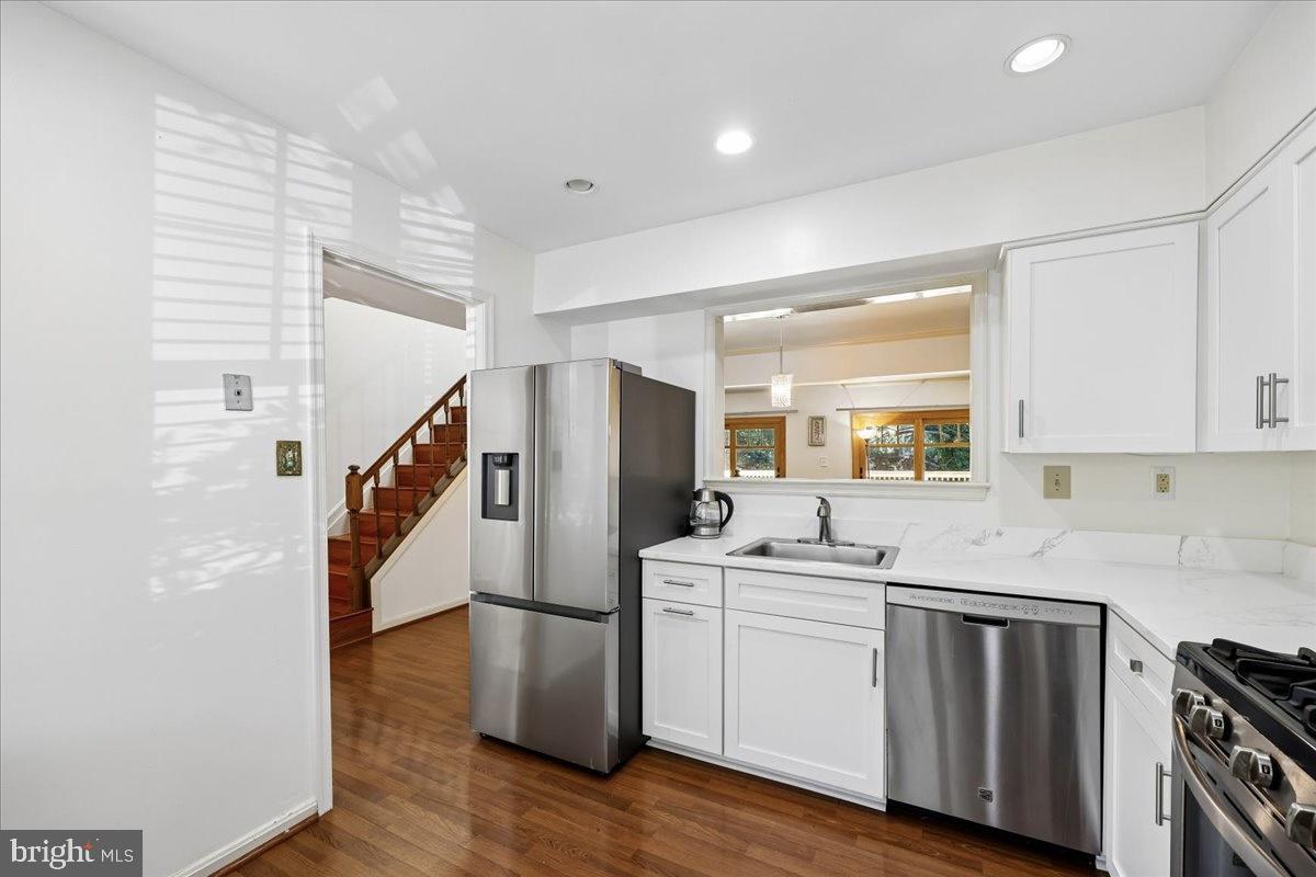 10623 Pine Haven Ter Property Photo 9