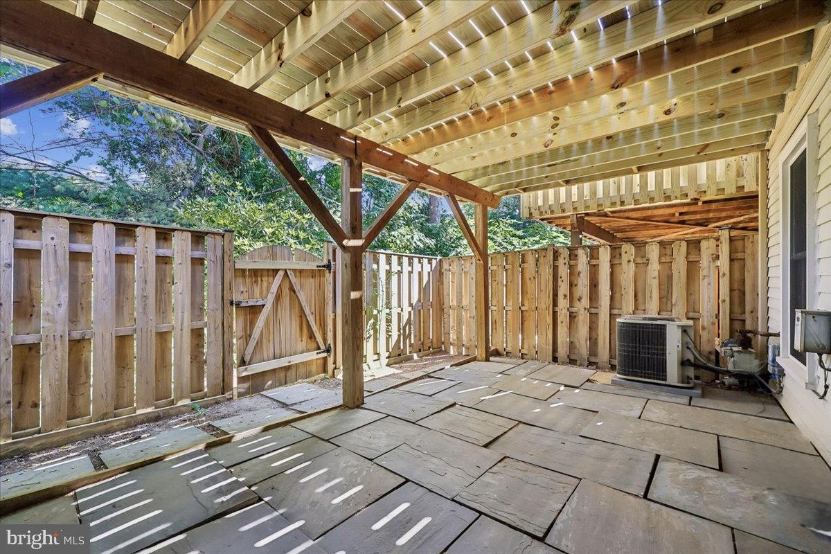 10623 Pine Haven Ter Property Photo 45