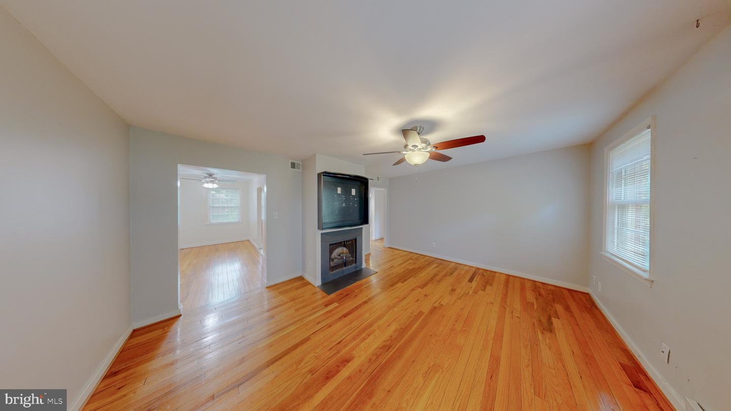 2210 Washington Ave #301 Property Photo 2