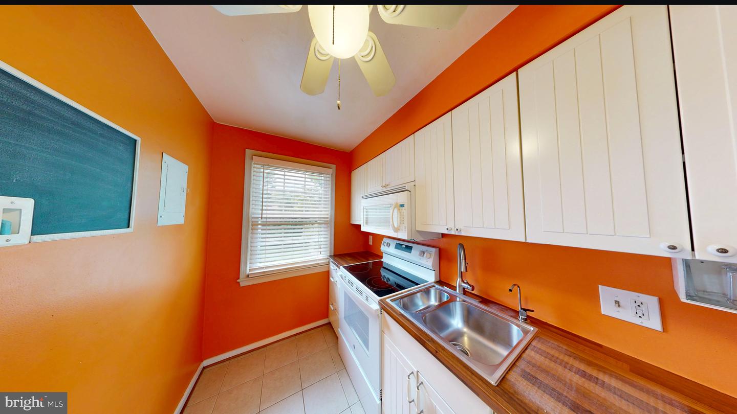 2210 Washington Ave #301 Property Photo 5
