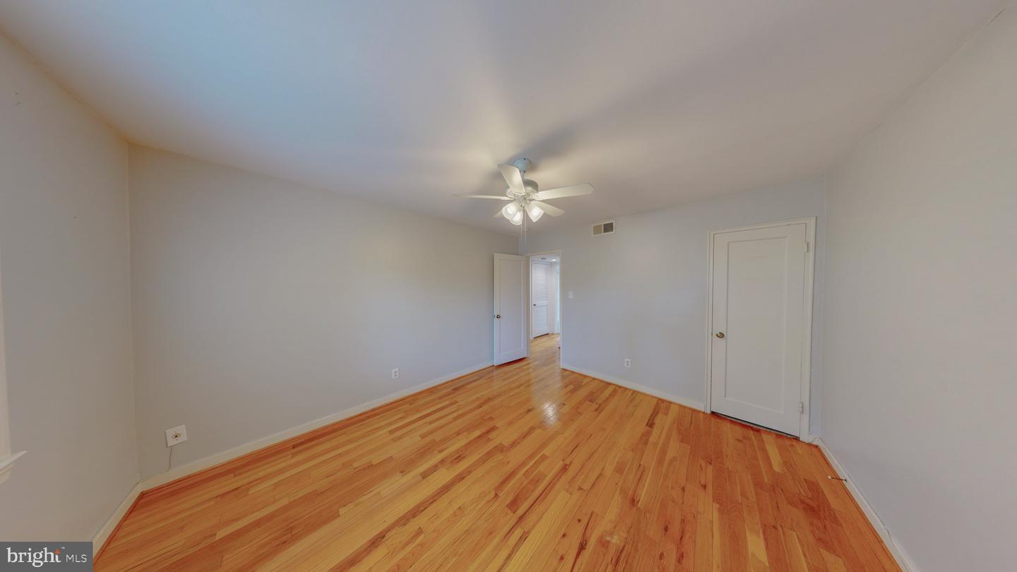 2210 Washington Ave #301 Property Photo 9
