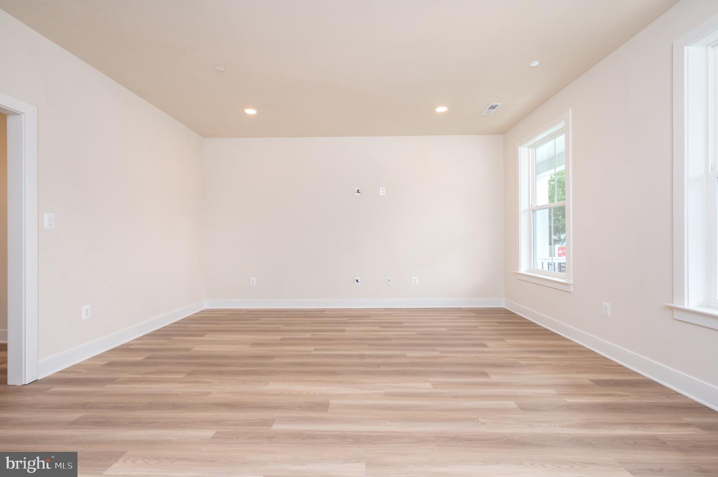 207 Allen Ln Property Photo 5