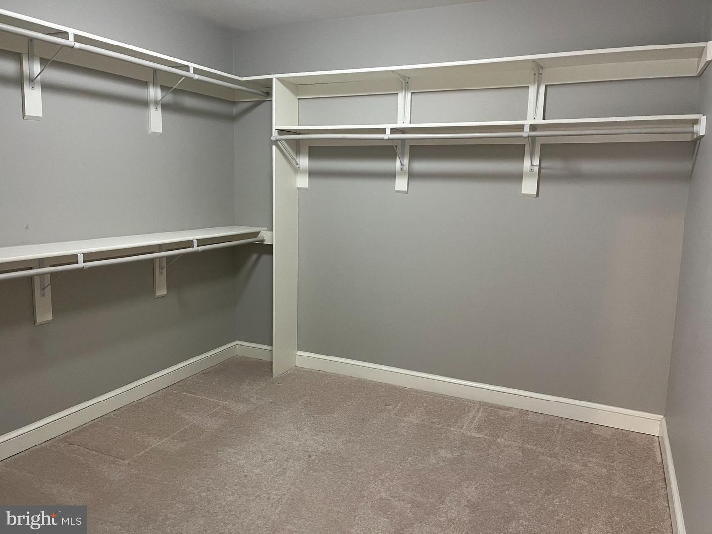 4105 Edgevale Ct Property Photo 20