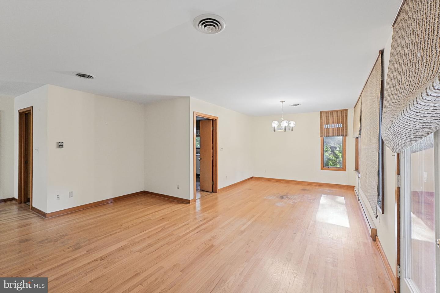 8810 Emory Grove Rd Property Photo 6