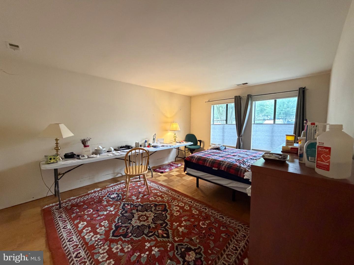 11315 Commonwealth Dr #t4 Property Photo 6