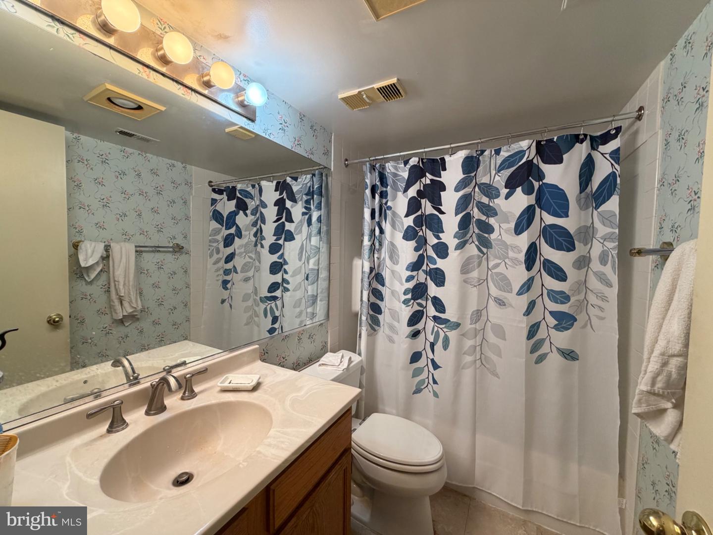 11315 Commonwealth Dr #t4 Property Photo 8