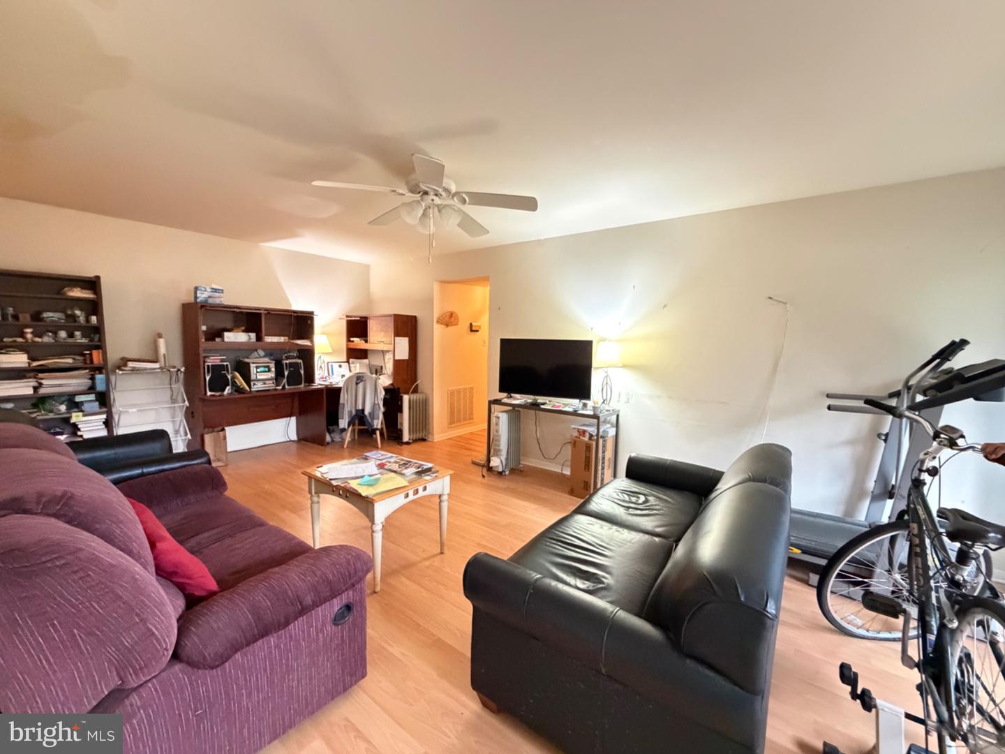 11315 Commonwealth Dr #t4 Property Photo 12