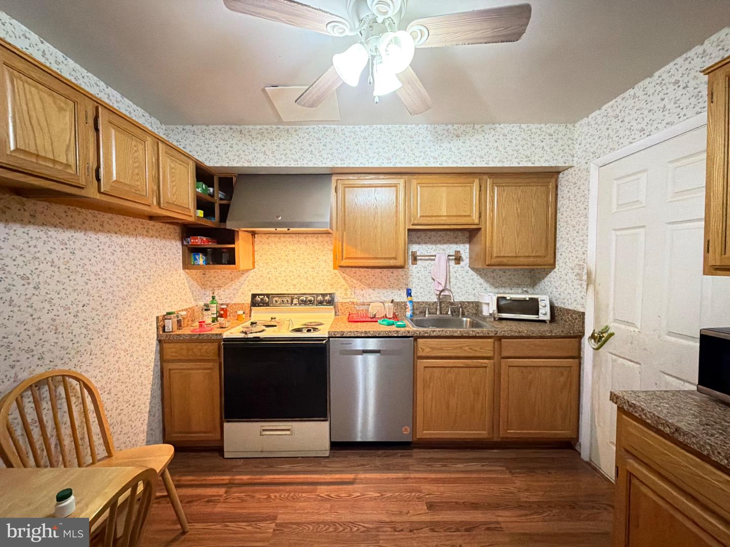 11315 Commonwealth Dr #t4 Property Photo 18