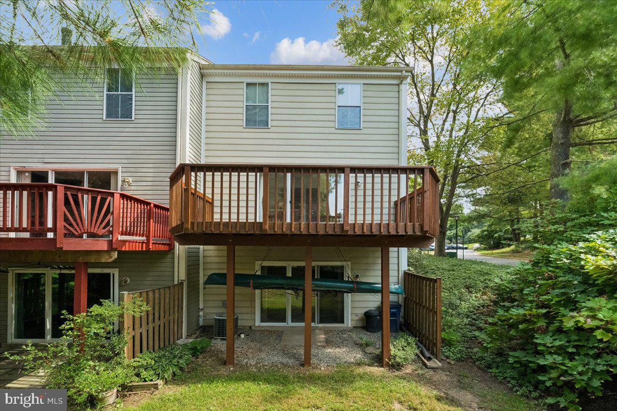 20014 Lake Park Dr #121 Property Photo 44