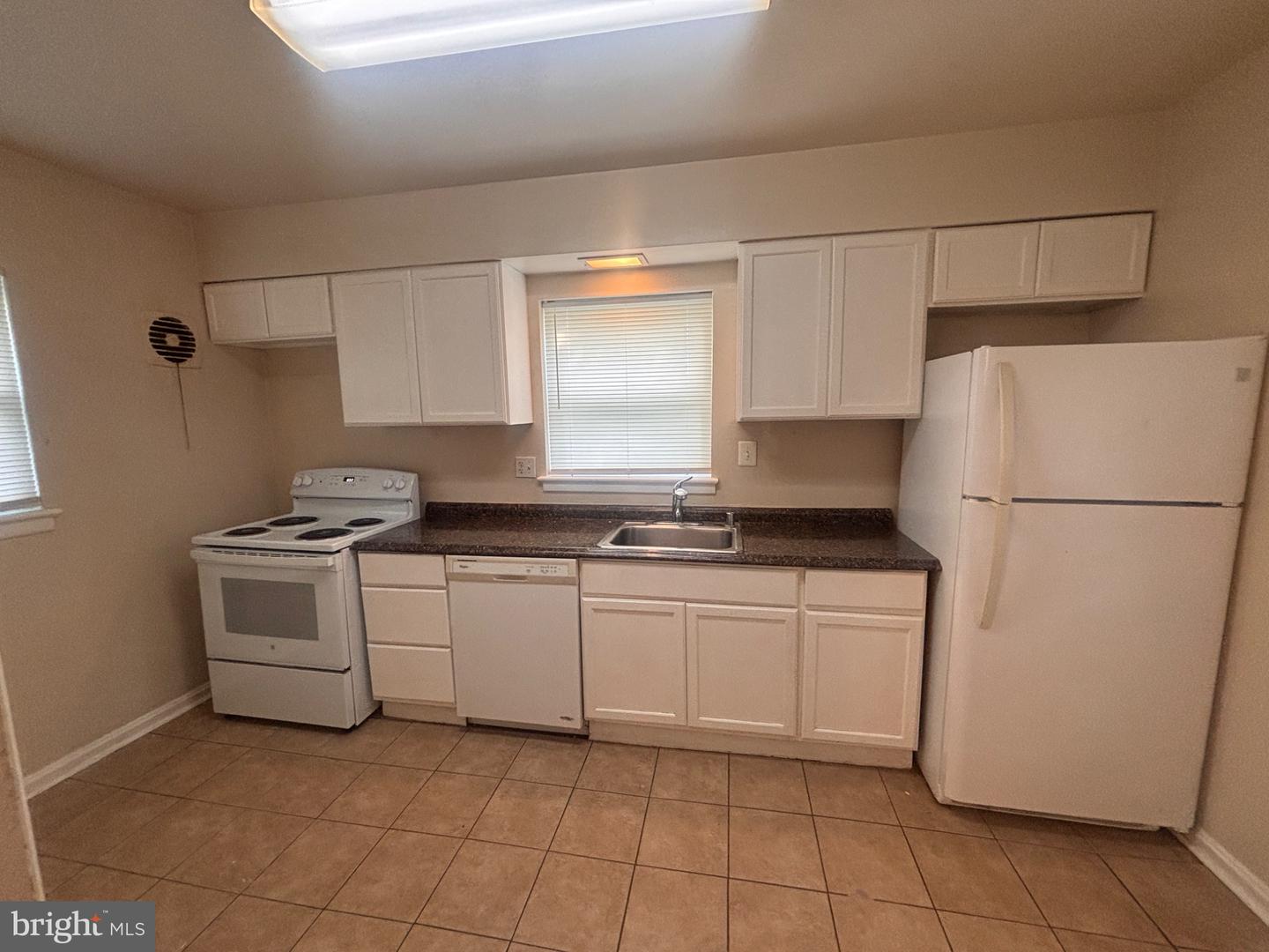 11203 Dodson Ln Property Photo 4