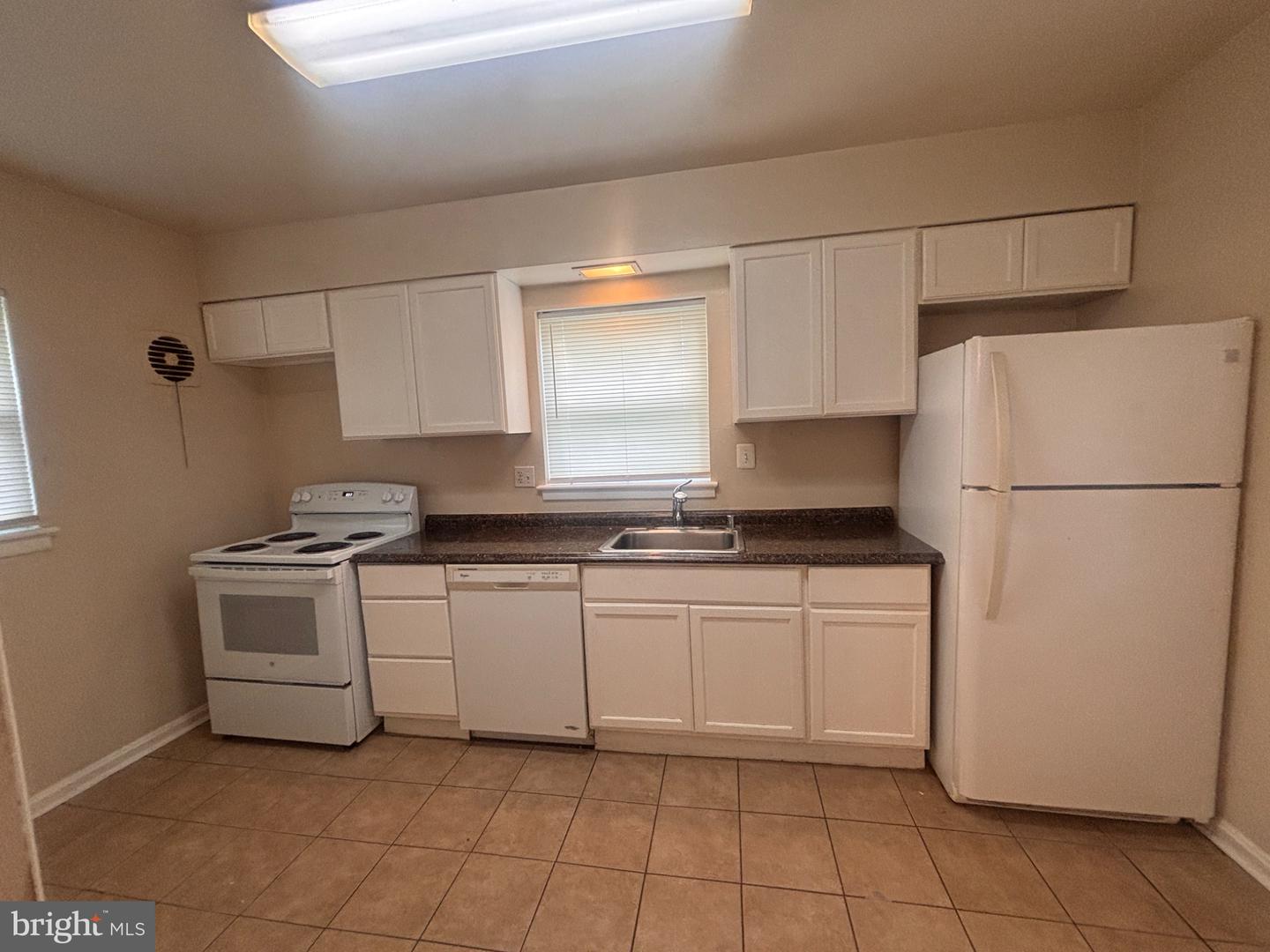 11203 Dodson Ln Property Photo 5