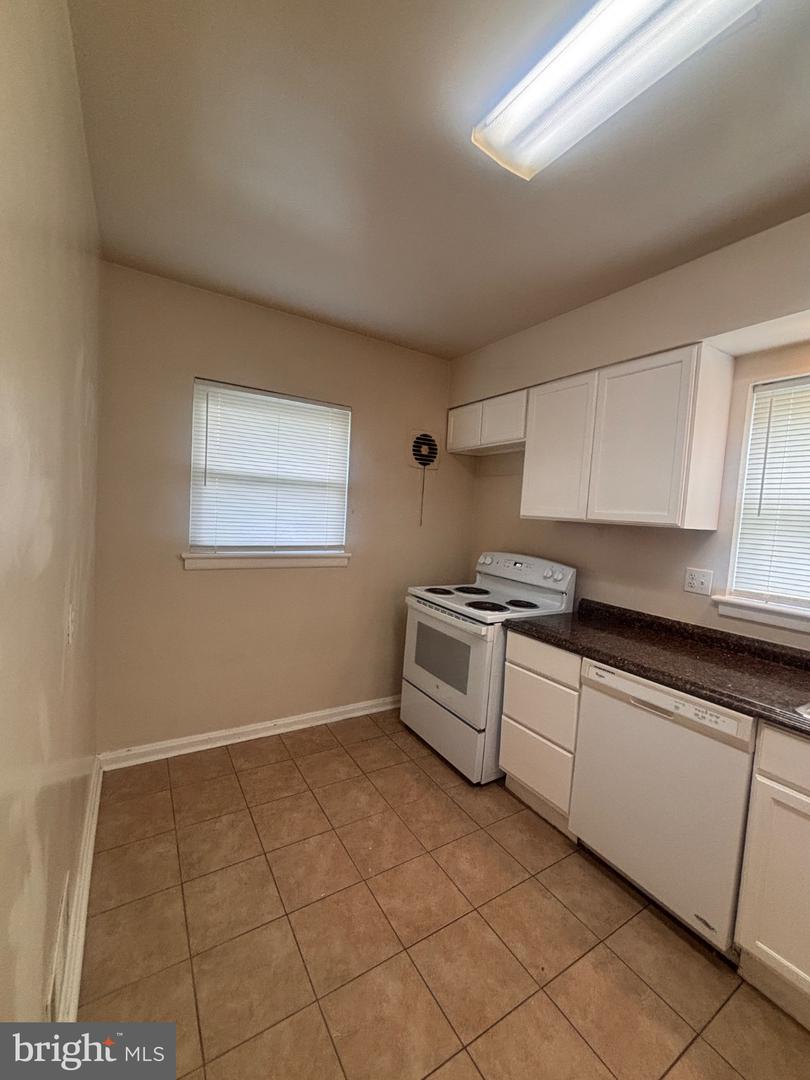11203 Dodson Ln Property Photo 8