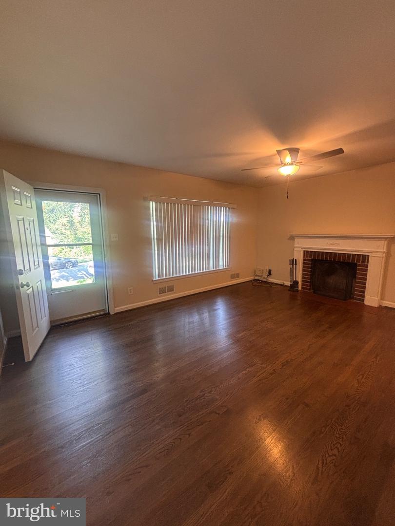 11203 Dodson Ln Property Photo 18