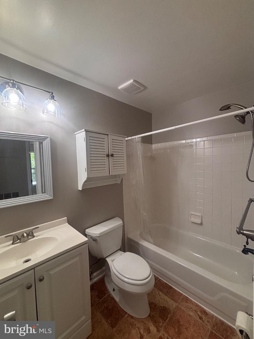 14201 Wolf Creek Pl #6 Property Photo 25