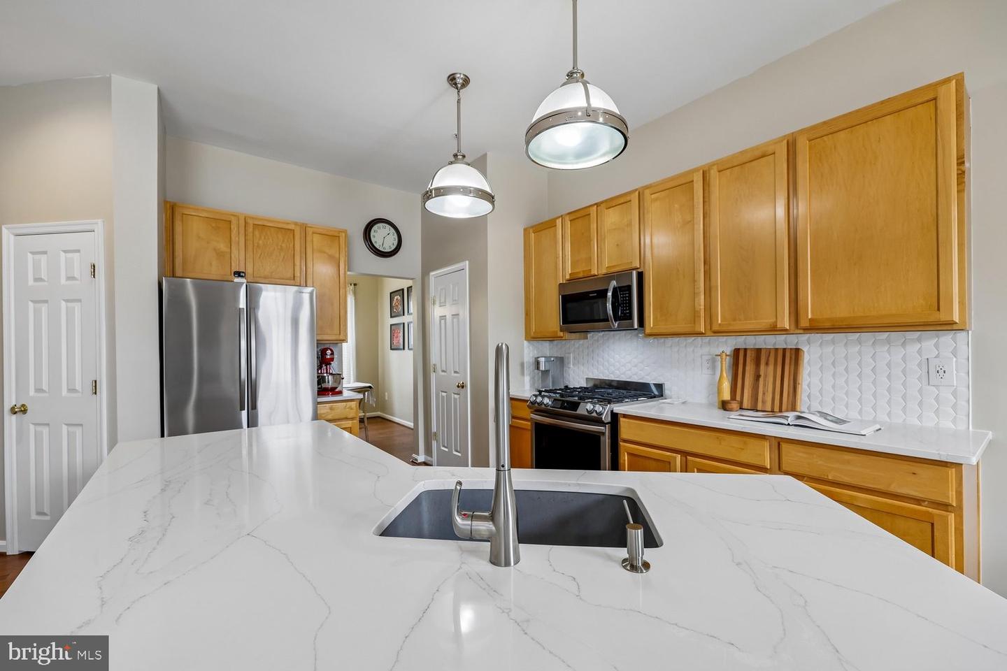 638 Gatestone St Property Photo 8