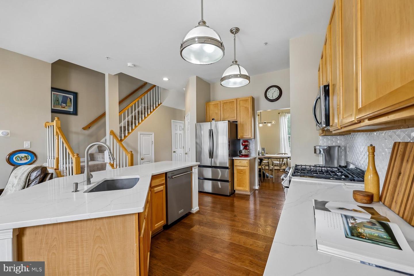 638 Gatestone St Property Photo 9