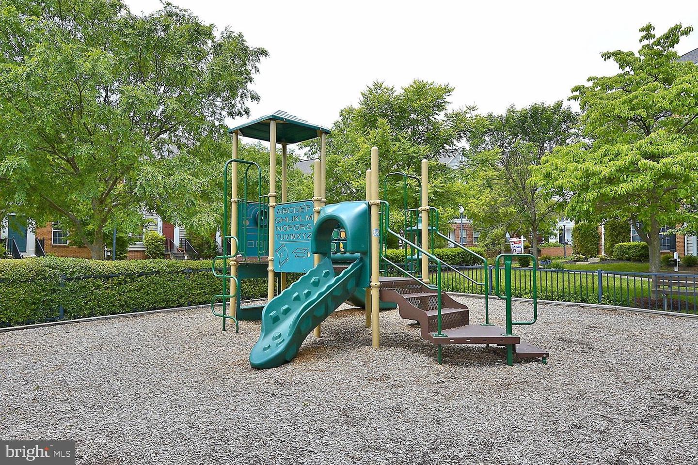 638 Gatestone St Property Photo 44