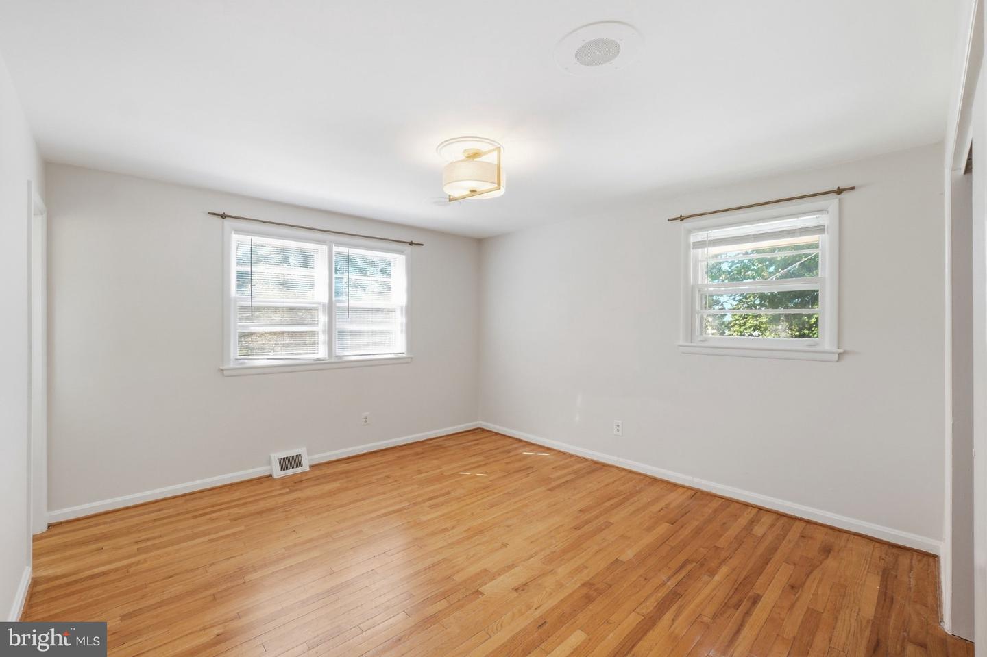 11317 College View Dr Property Photo 15