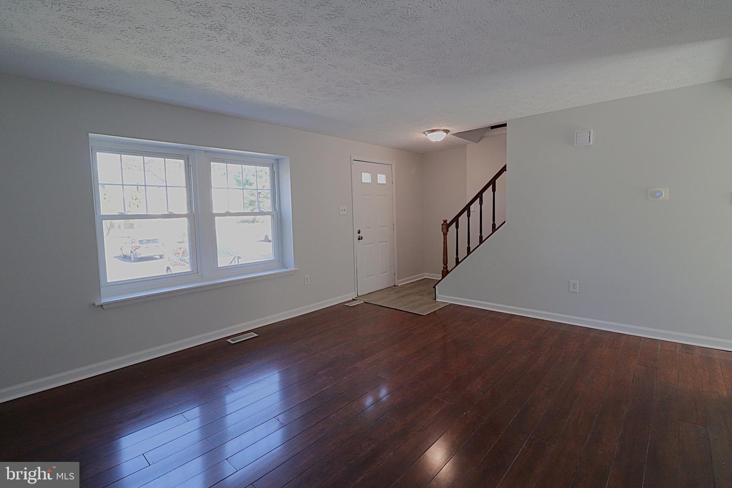 11 Mountain Laurel Ct Property Photo 5