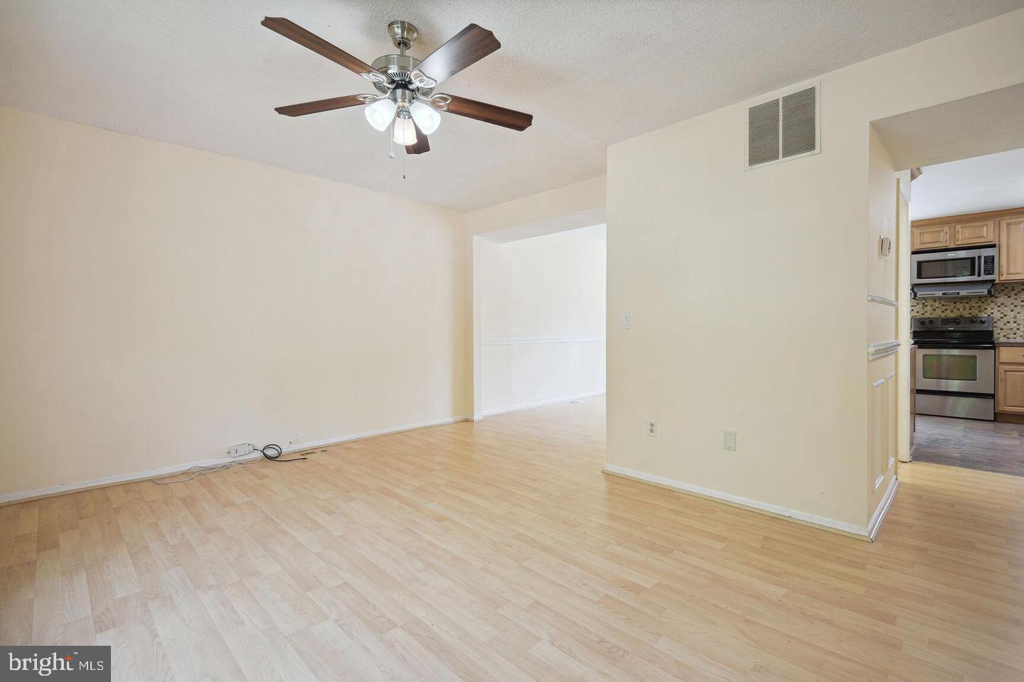 8266 Amity Cir Property Photo 6