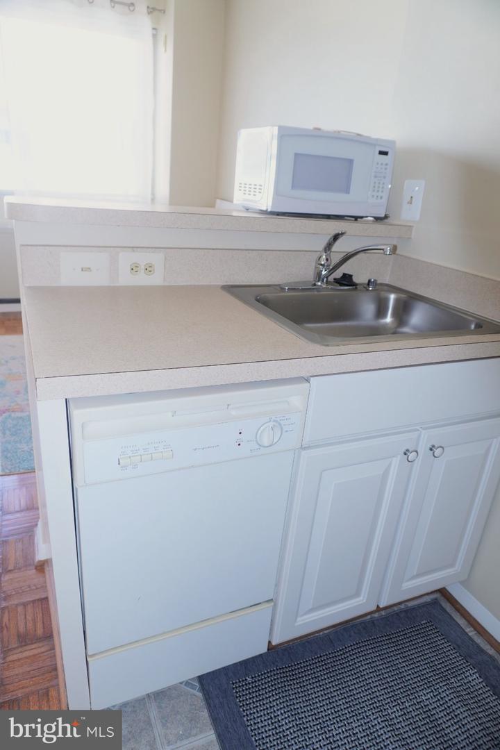 5500 Friendship Blvd #2424n Property Photo 7