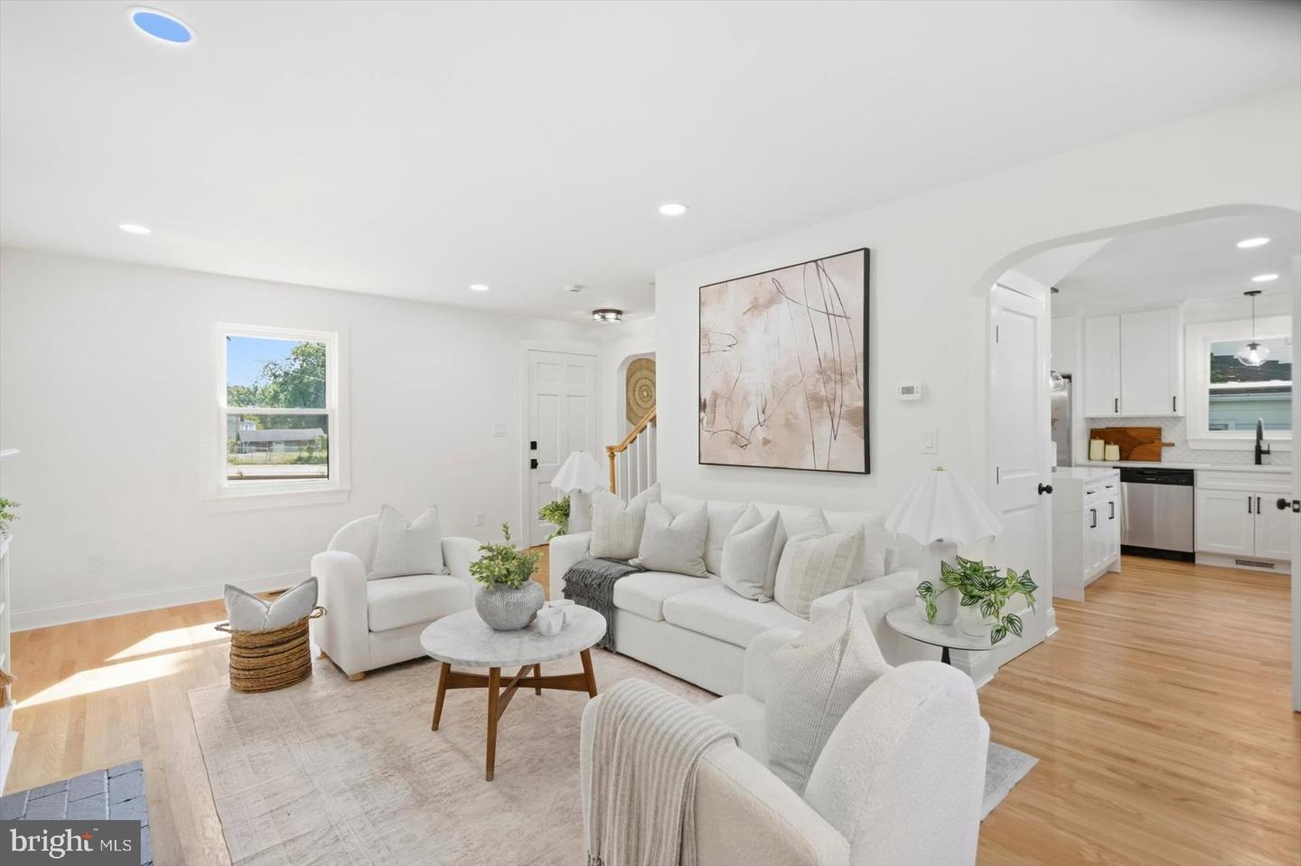 9424 Colesville Rd Property Photo 10