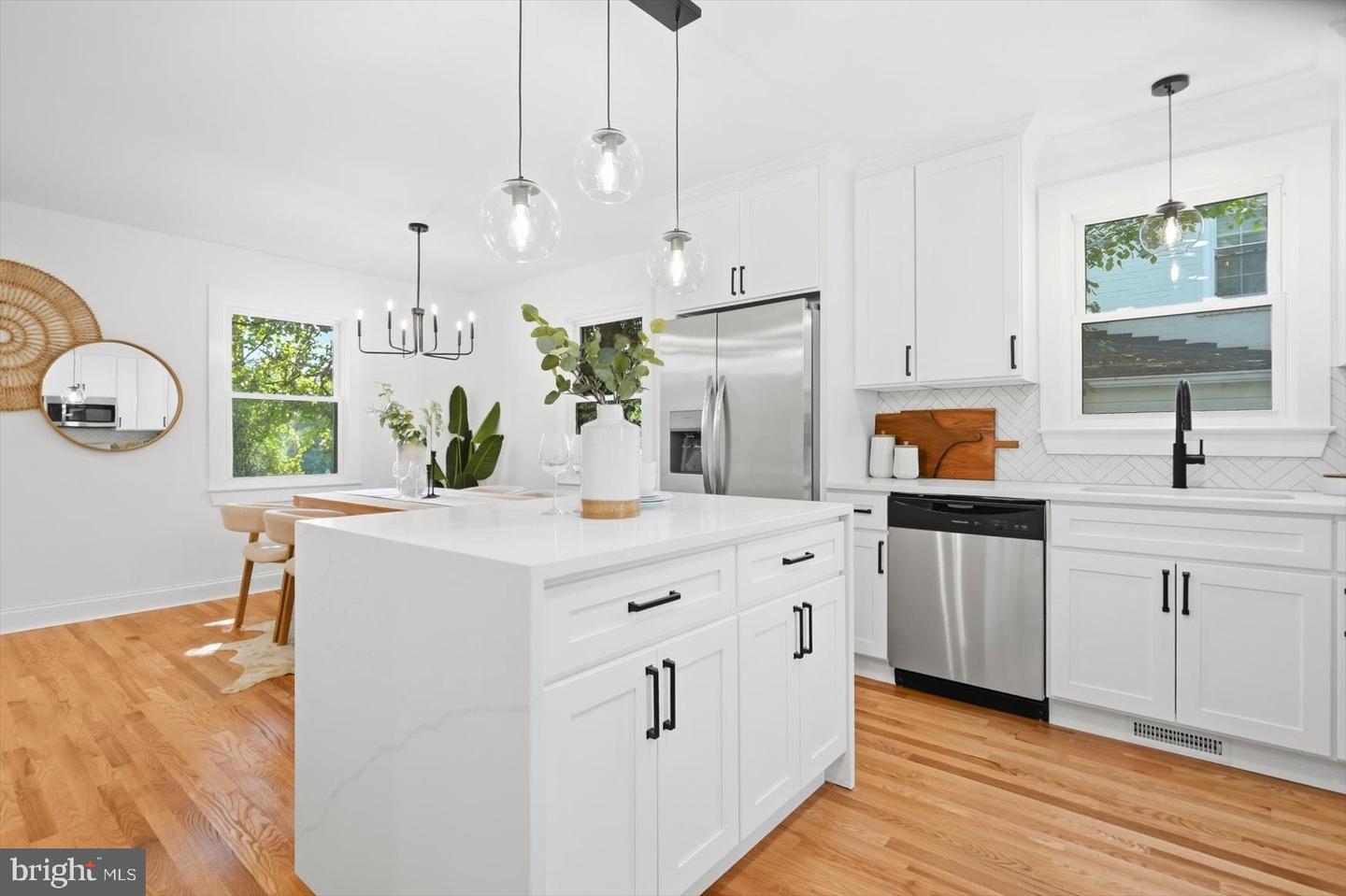 9424 Colesville Rd Property Photo 14