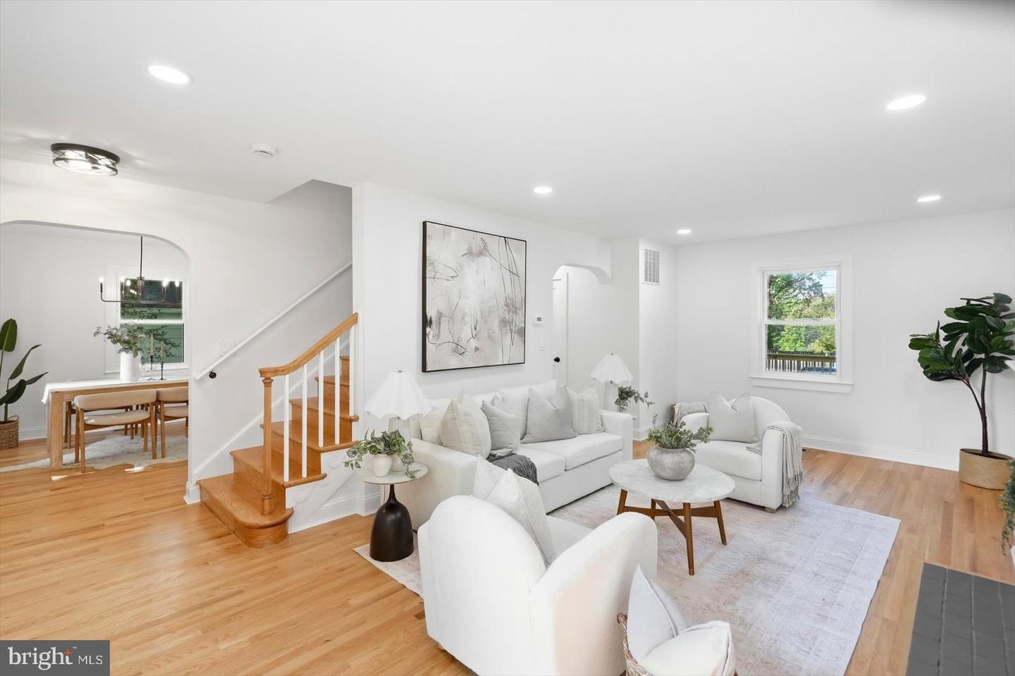 9424 Colesville Rd Property Photo 16