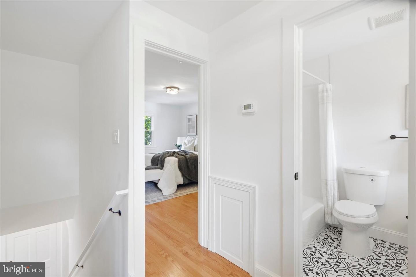 9424 Colesville Rd Property Photo 18
