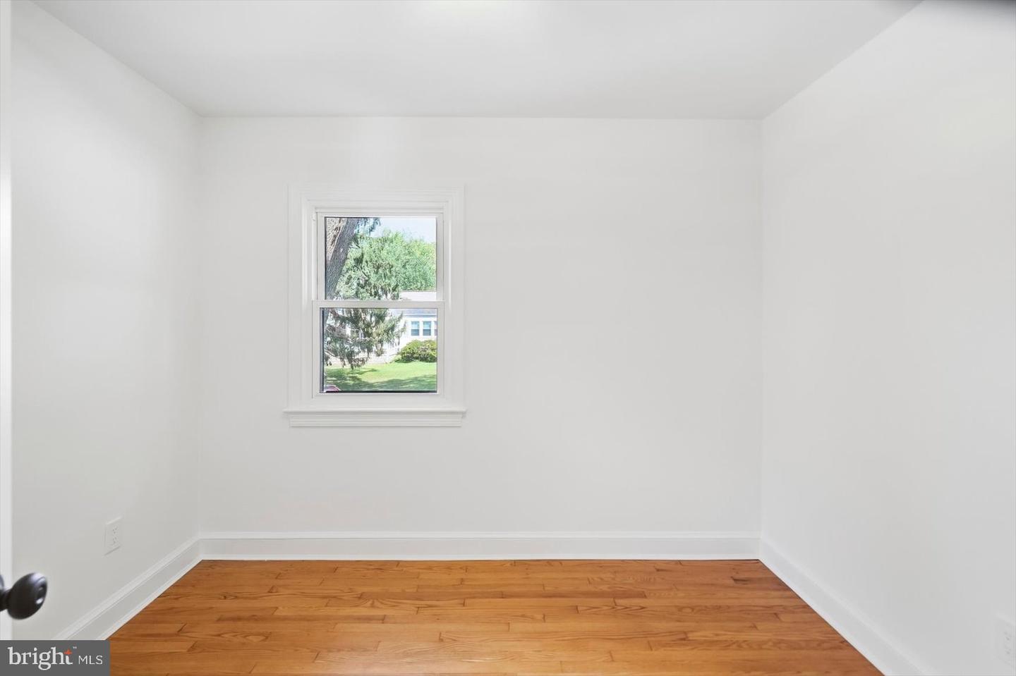 9424 Colesville Rd Property Photo 28