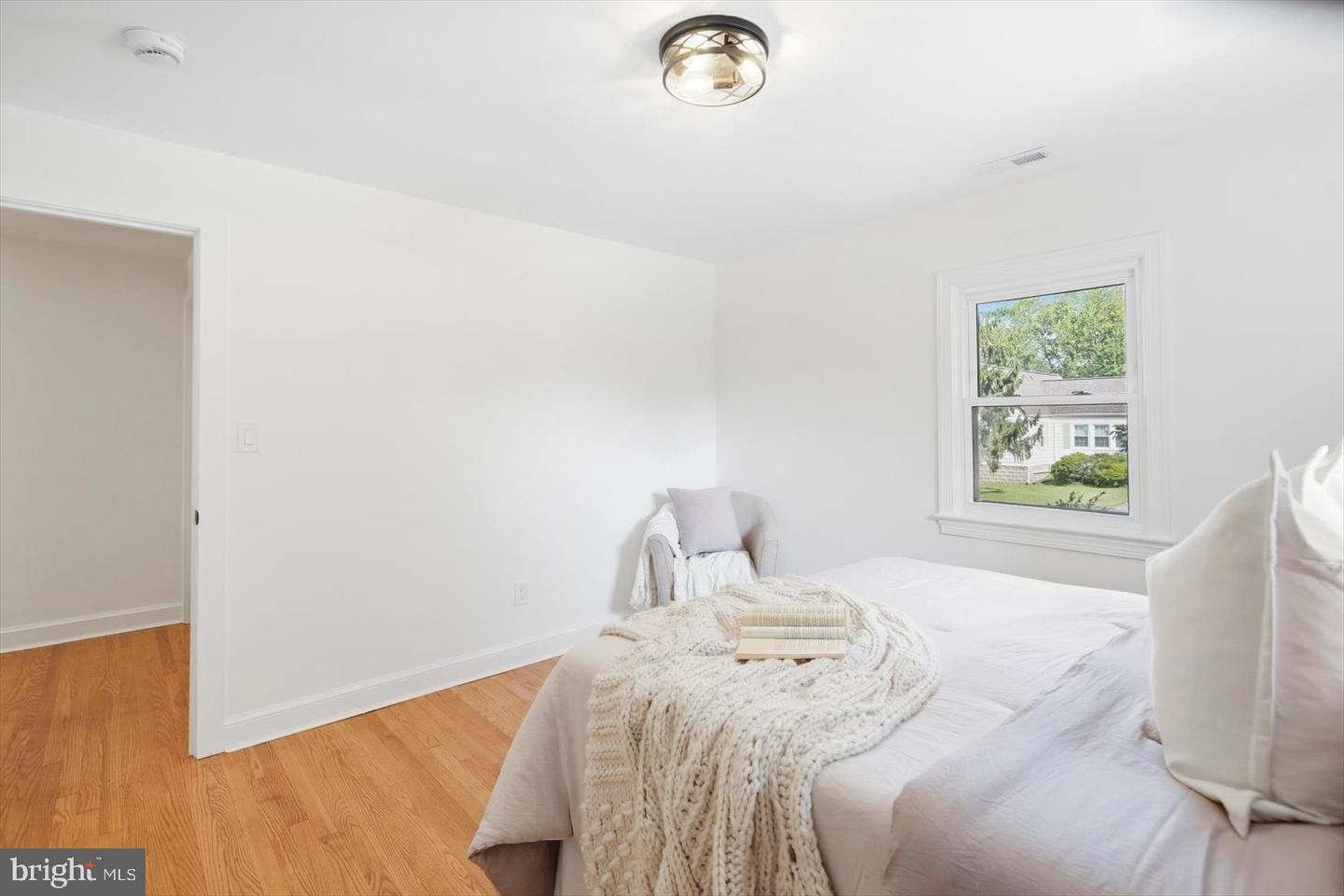 9424 Colesville Rd Property Photo 32