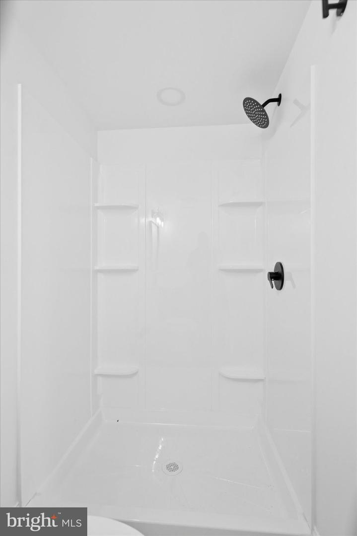 9424 Colesville Rd Property Photo 39
