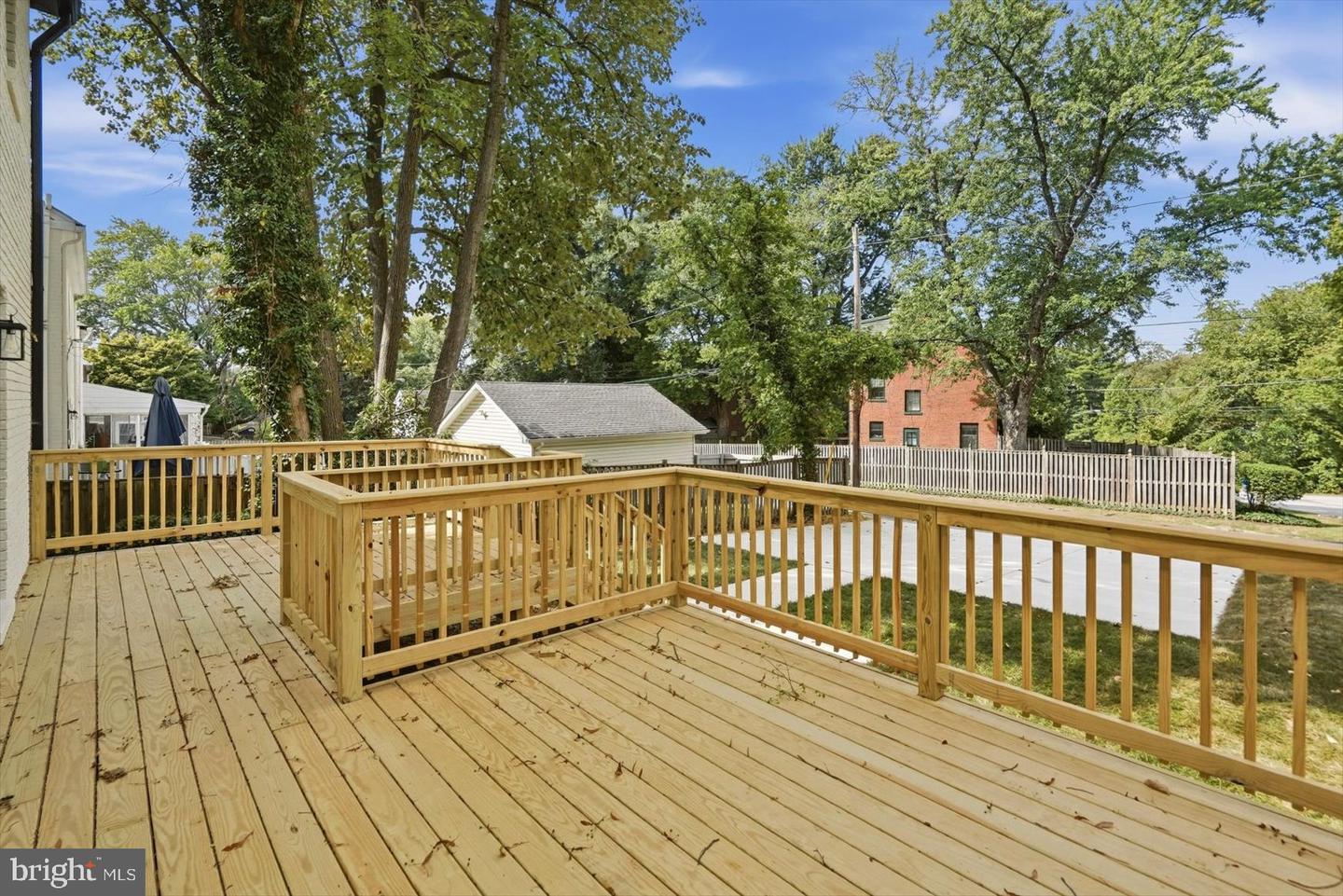 9424 Colesville Rd Property Photo 42