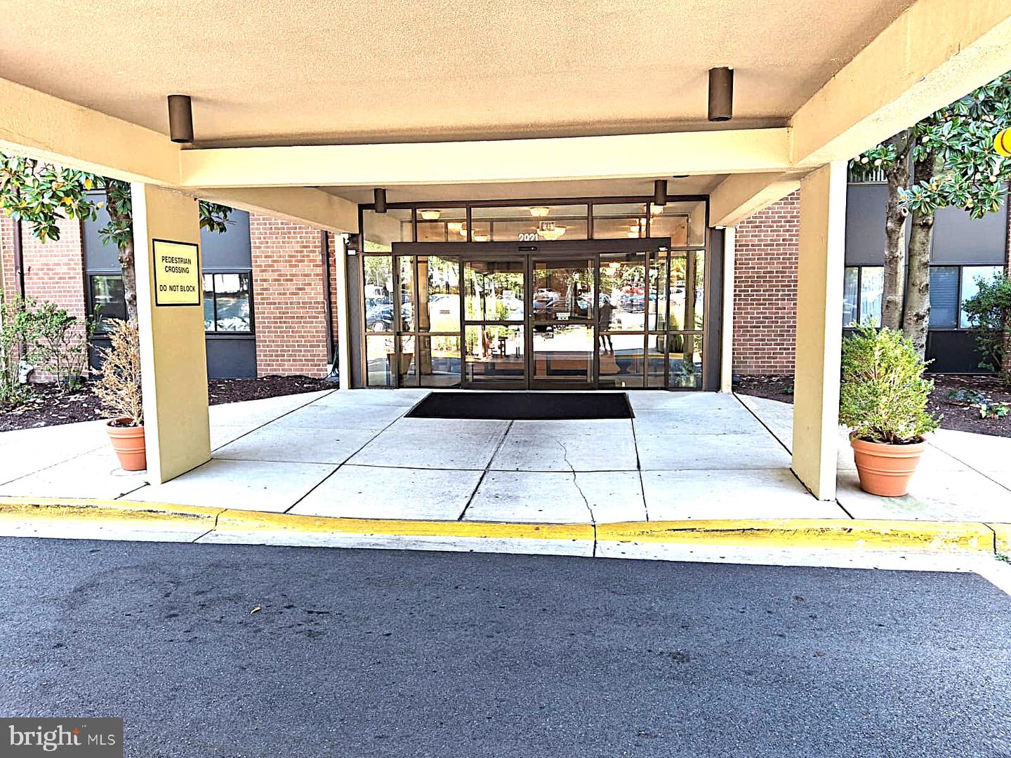 2921 Leisure World Blvd N #325 Property Photo 2