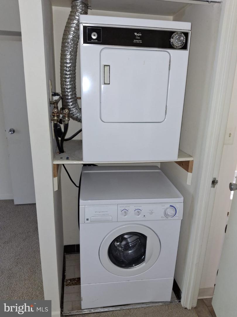 2921 Leisure World Blvd N #325 Property Photo 12