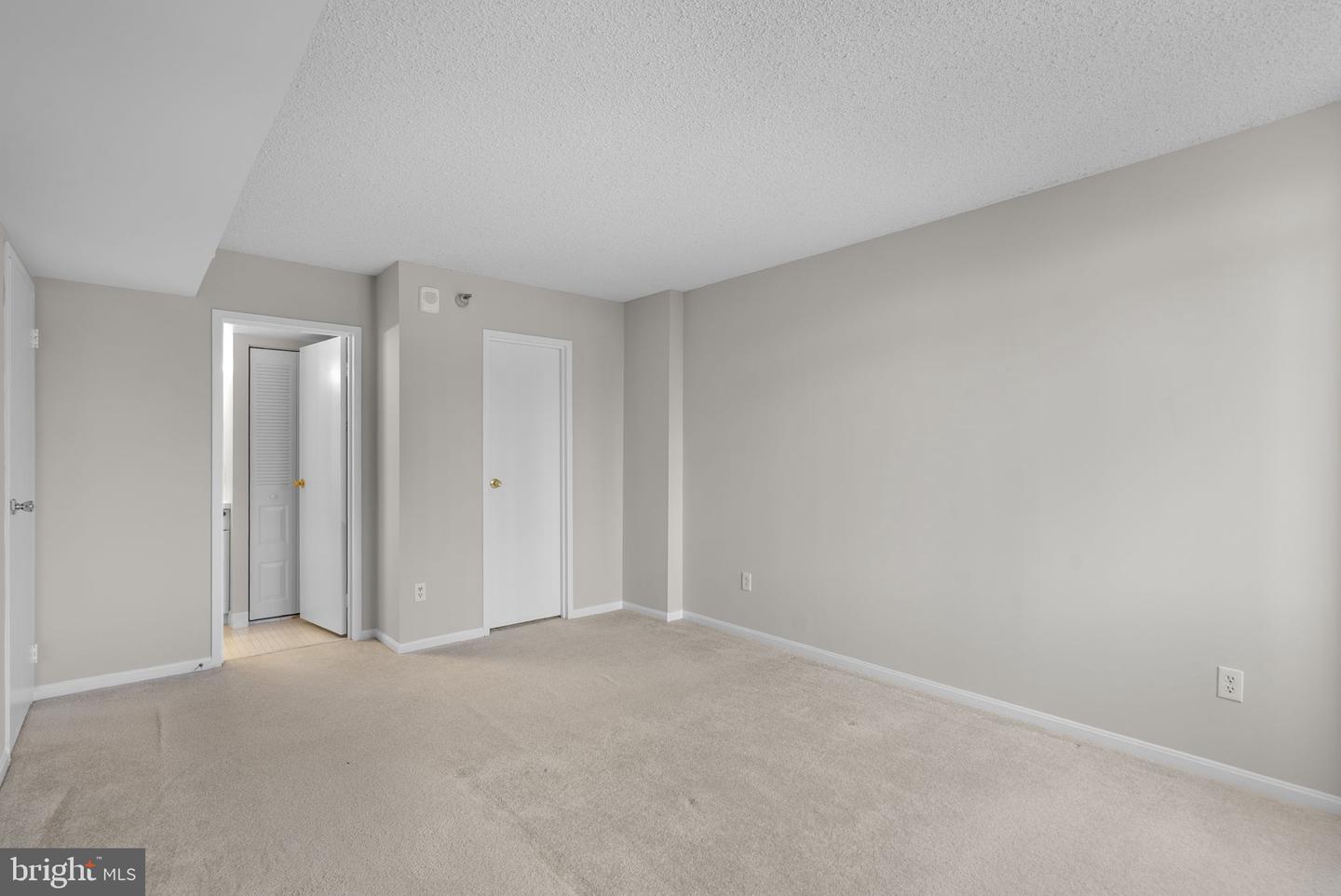 7401 Westlake Ter #405 Property Photo 22