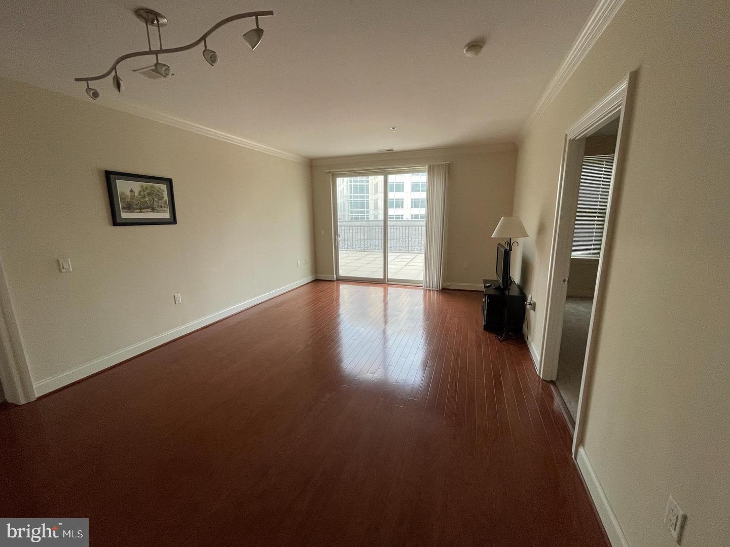 38 Maryland Ave #224 Property Photo 6