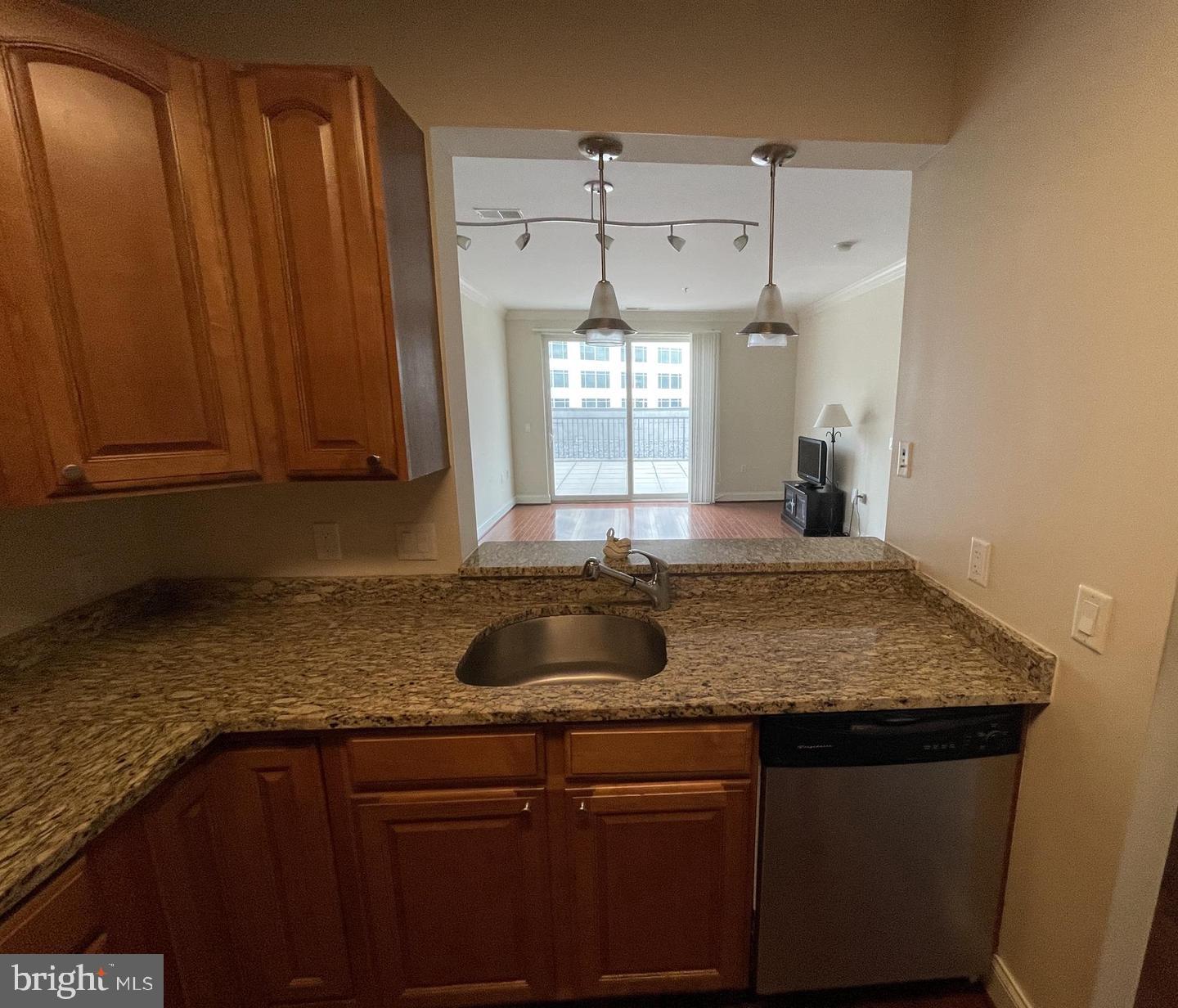 38 Maryland Ave #224 Property Photo 8