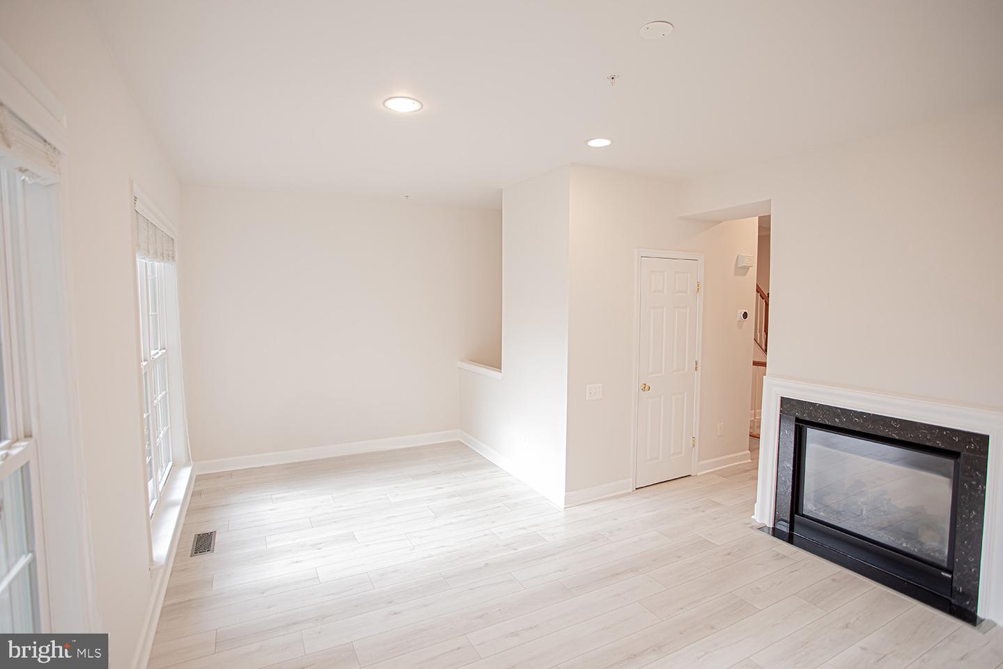 12910 Ethel Rose Way Property Photo 6