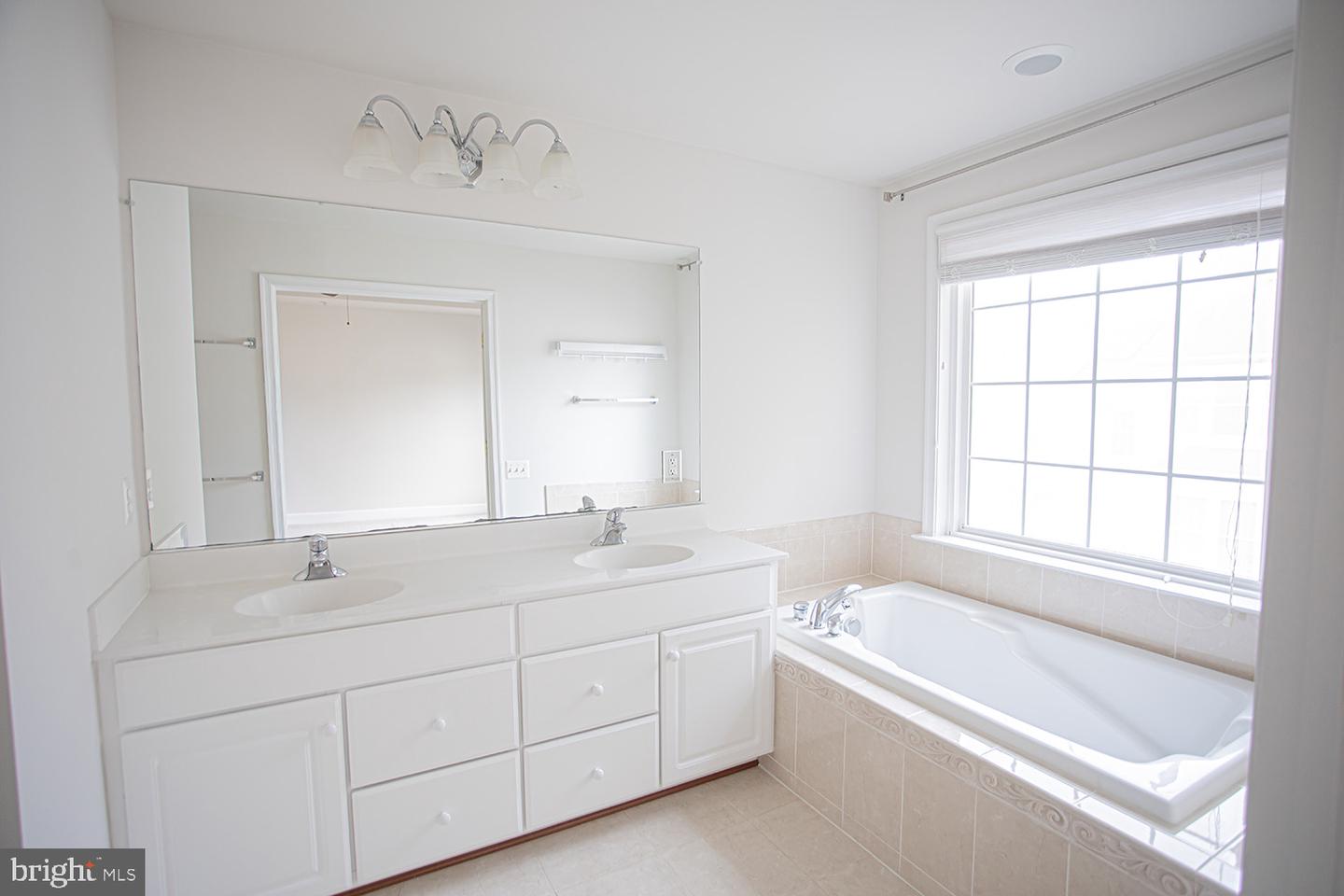 12910 Ethel Rose Way Property Photo 33