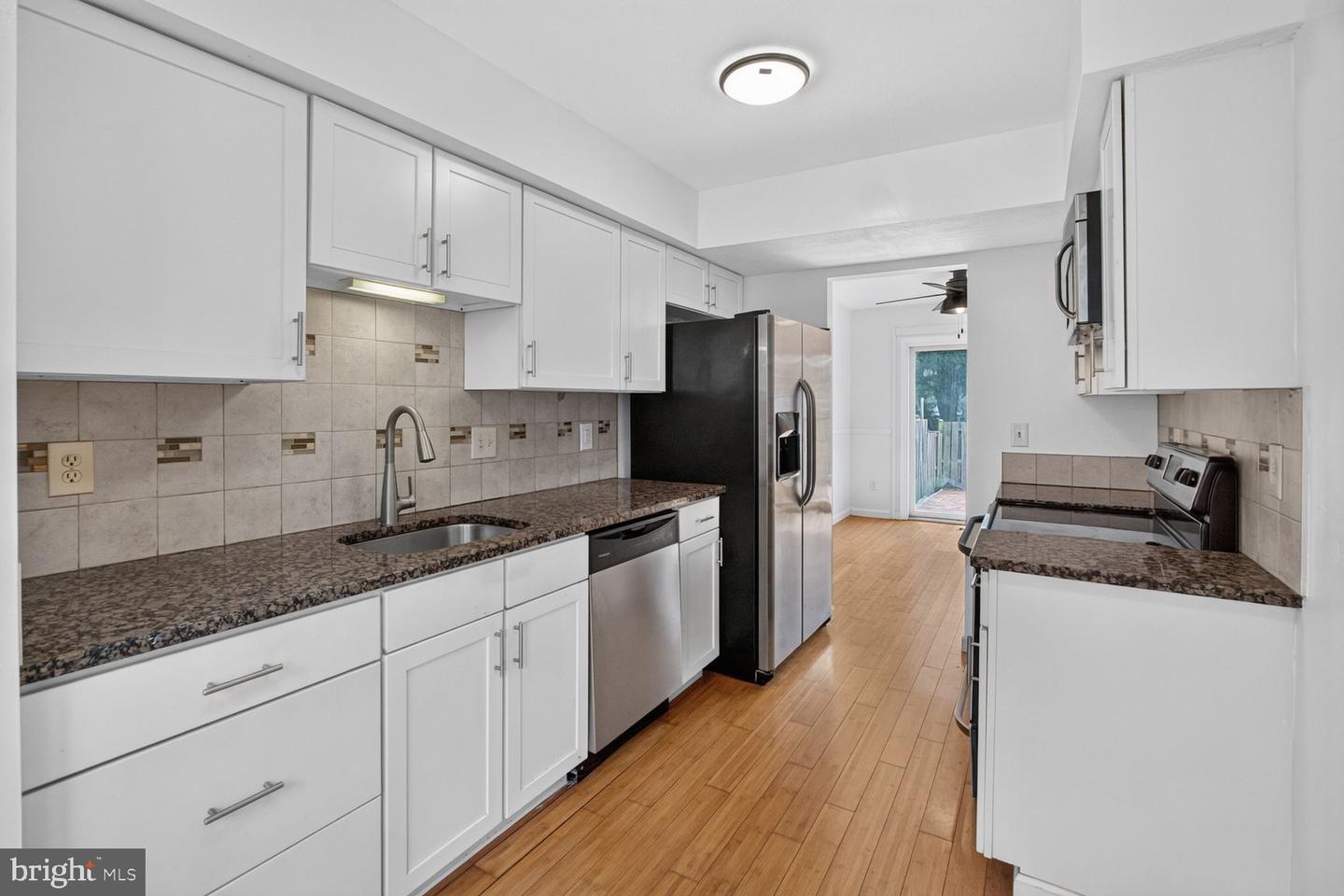 13093 Open Hearth Way Property Photo 9