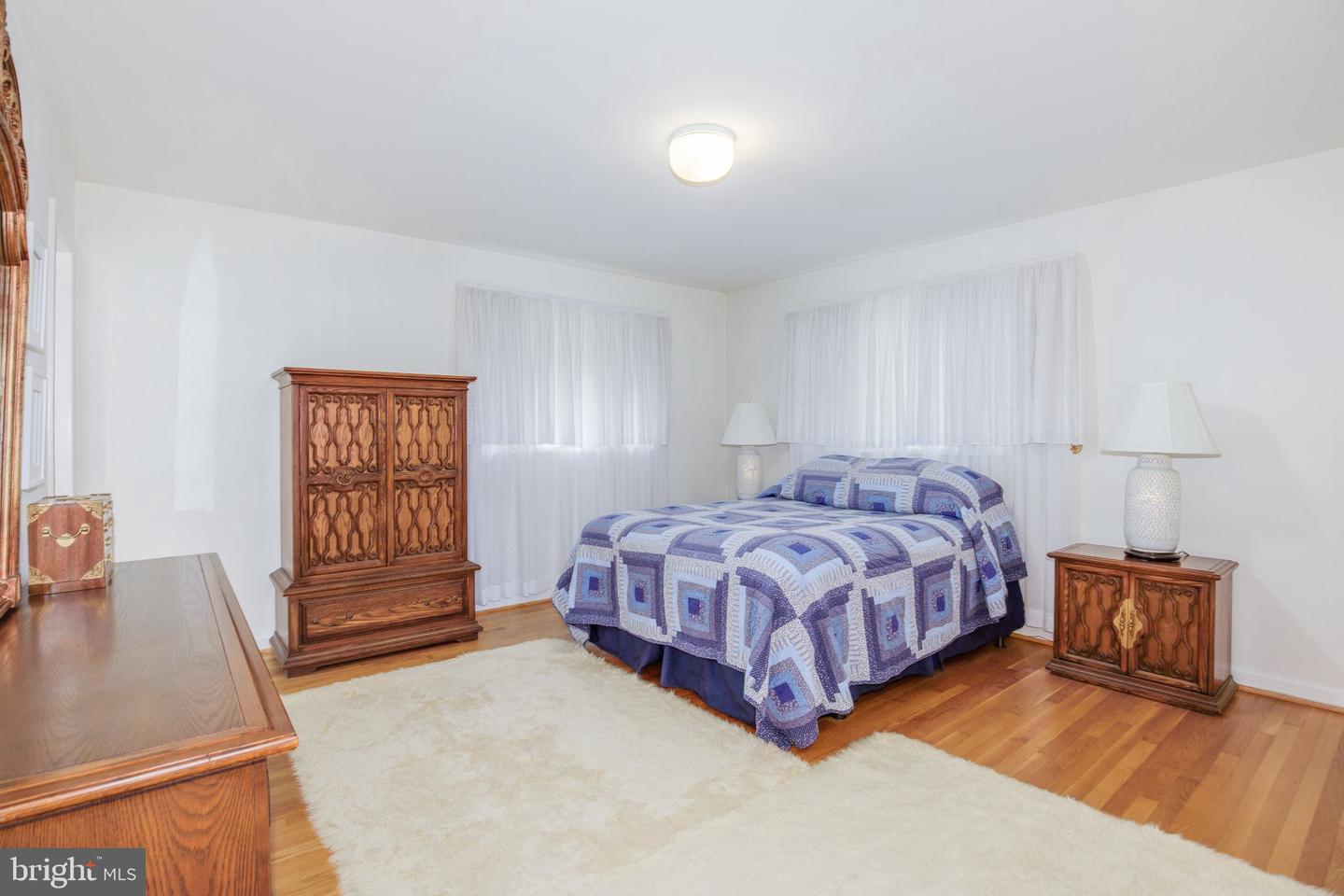 5408 Surrey St Property Photo 20