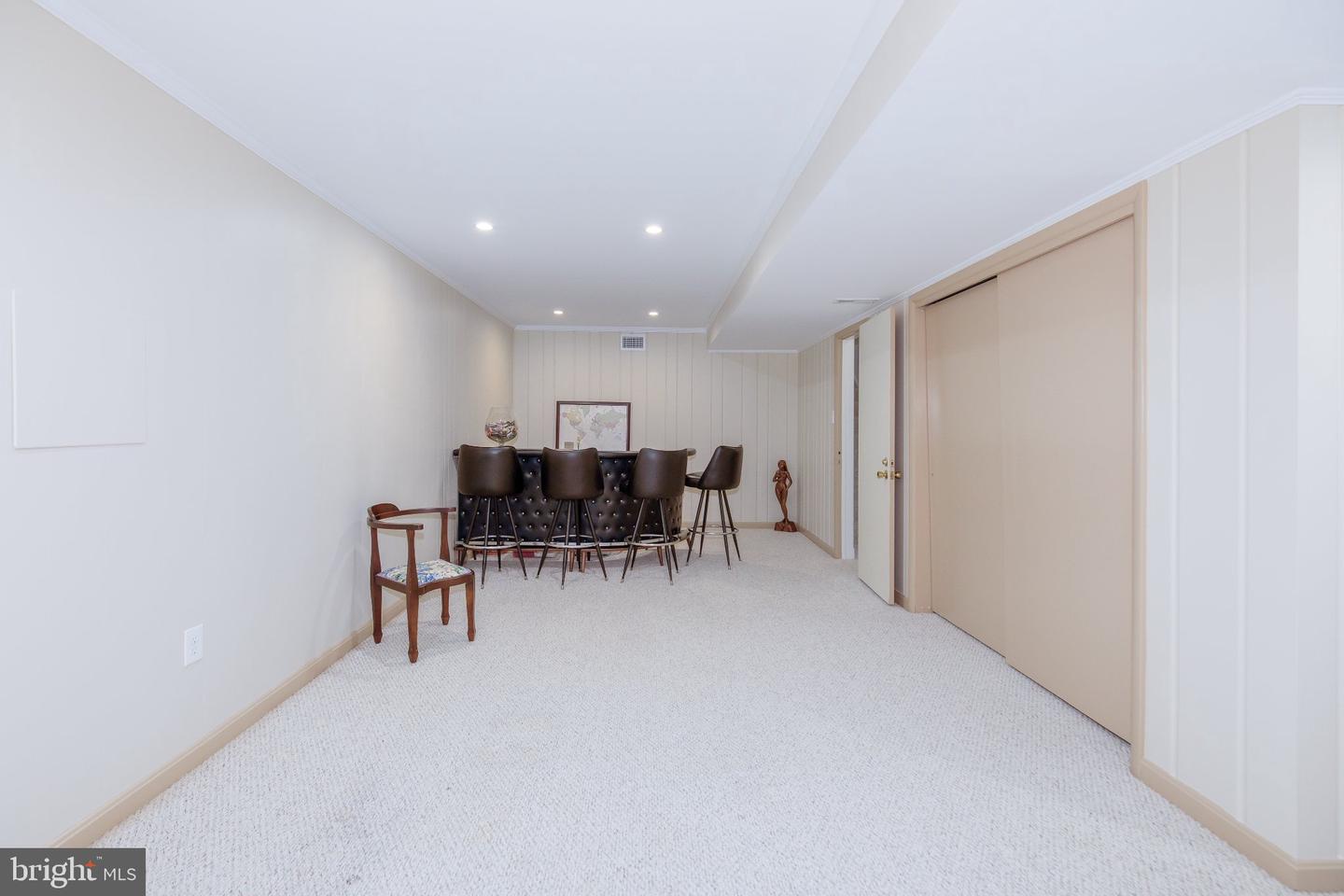 5408 Surrey St Property Photo 33