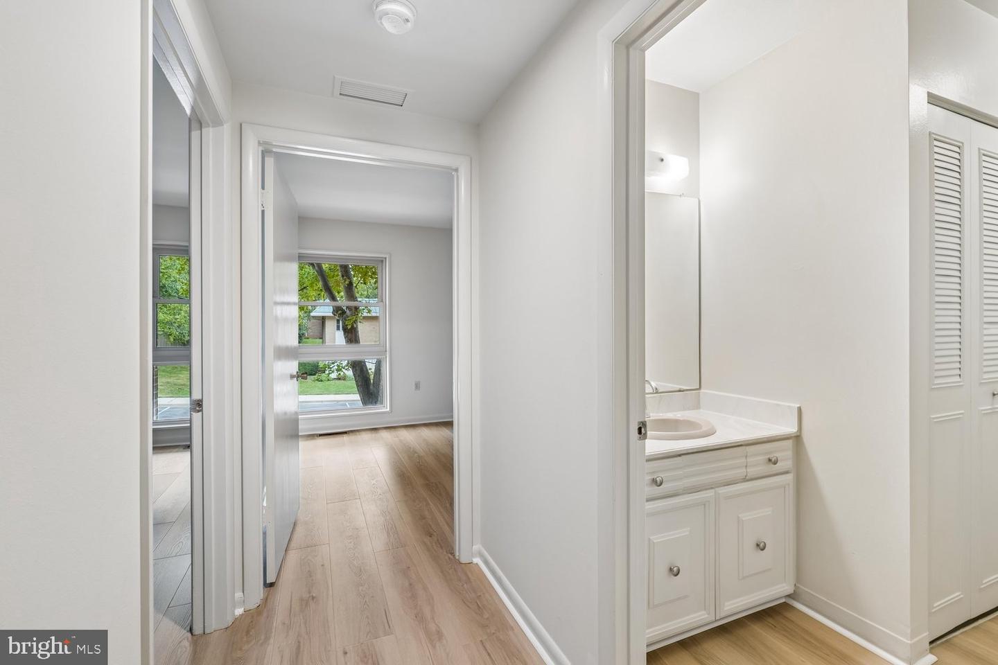 3374 Chiswick Ct #56-2c Property Photo 15