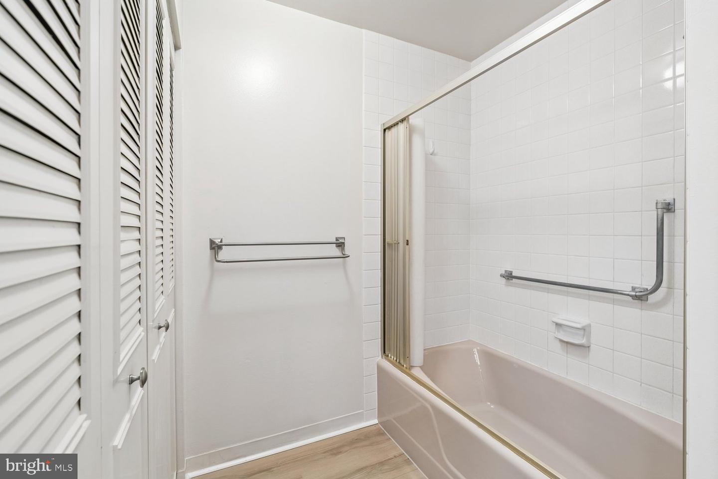 3374 Chiswick Ct #56-2c Property Photo 17